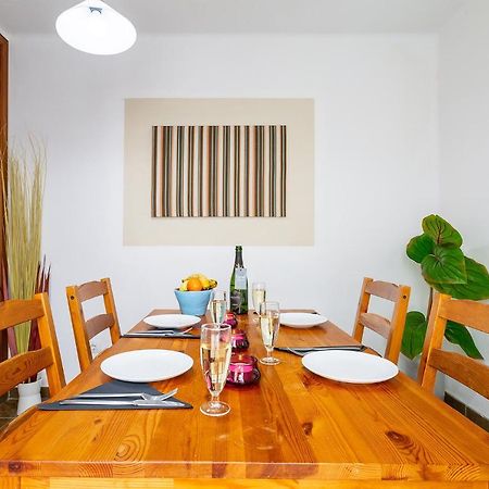 Casa Lili - Shared Pool - Close To Seafront Promenade - Sea Views From Upper Terrace Punta Mujeres Luaran gambar